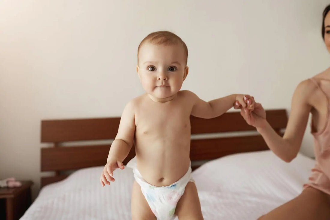 bébé en couche